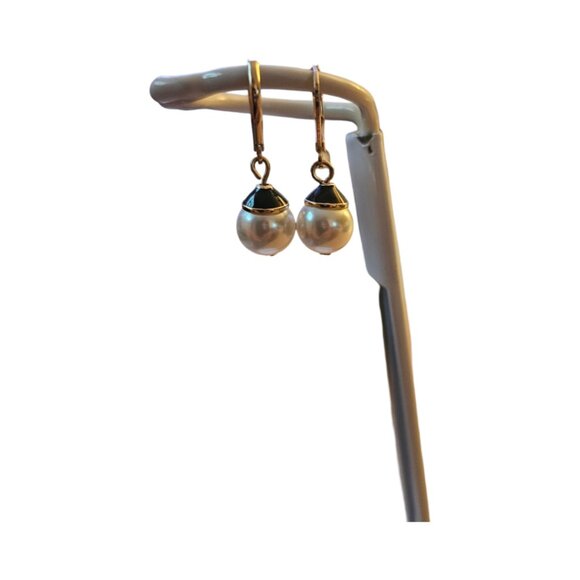 Vintage White Pearl earrings - Picture 4 of 6